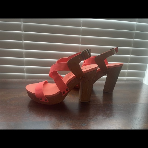 groove Shoes - Groove